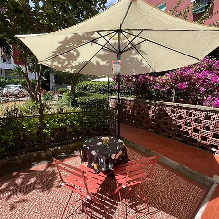 Il Giardino Di Ada Ground Floor With Ac And Patio Apartman