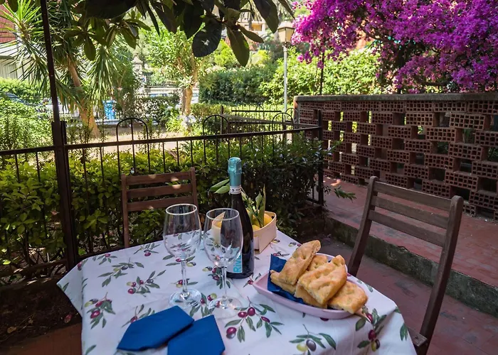 Il Giardino Di Ada Ground Floor With Ac And Patio Apartmán *